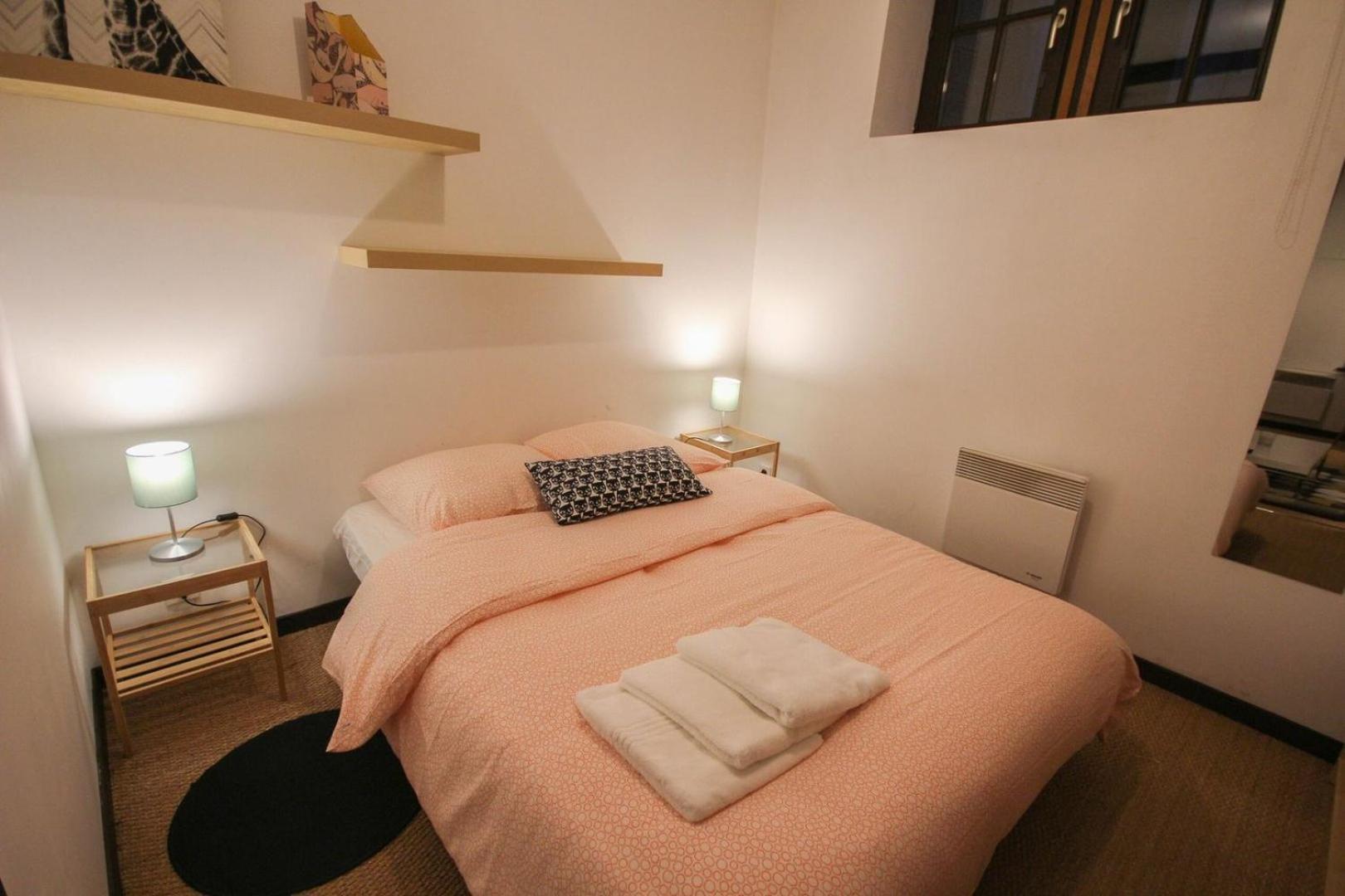 One Bedroom Equipped In Old Lille Exterior photo