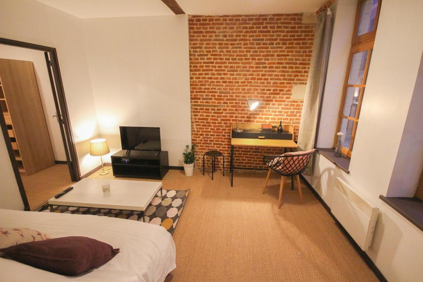One Bedroom Equipped In Old Lille Exterior photo